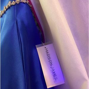 Madison James size 2 Royal Blue Pageant/ Prom dress